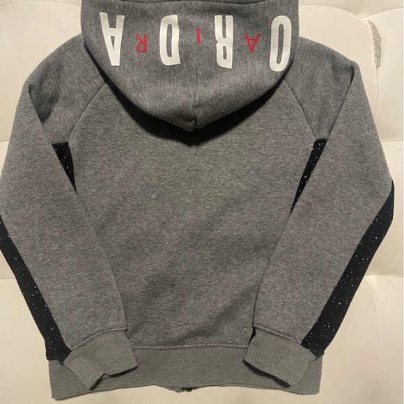 Jordan Gray Hoodie boys size 7 - Picture 4 of 5